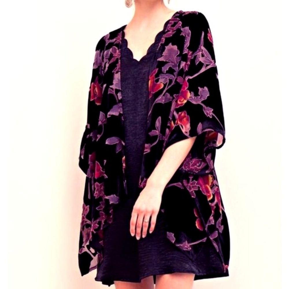Entro Brand Kimono- Crushed Velvet